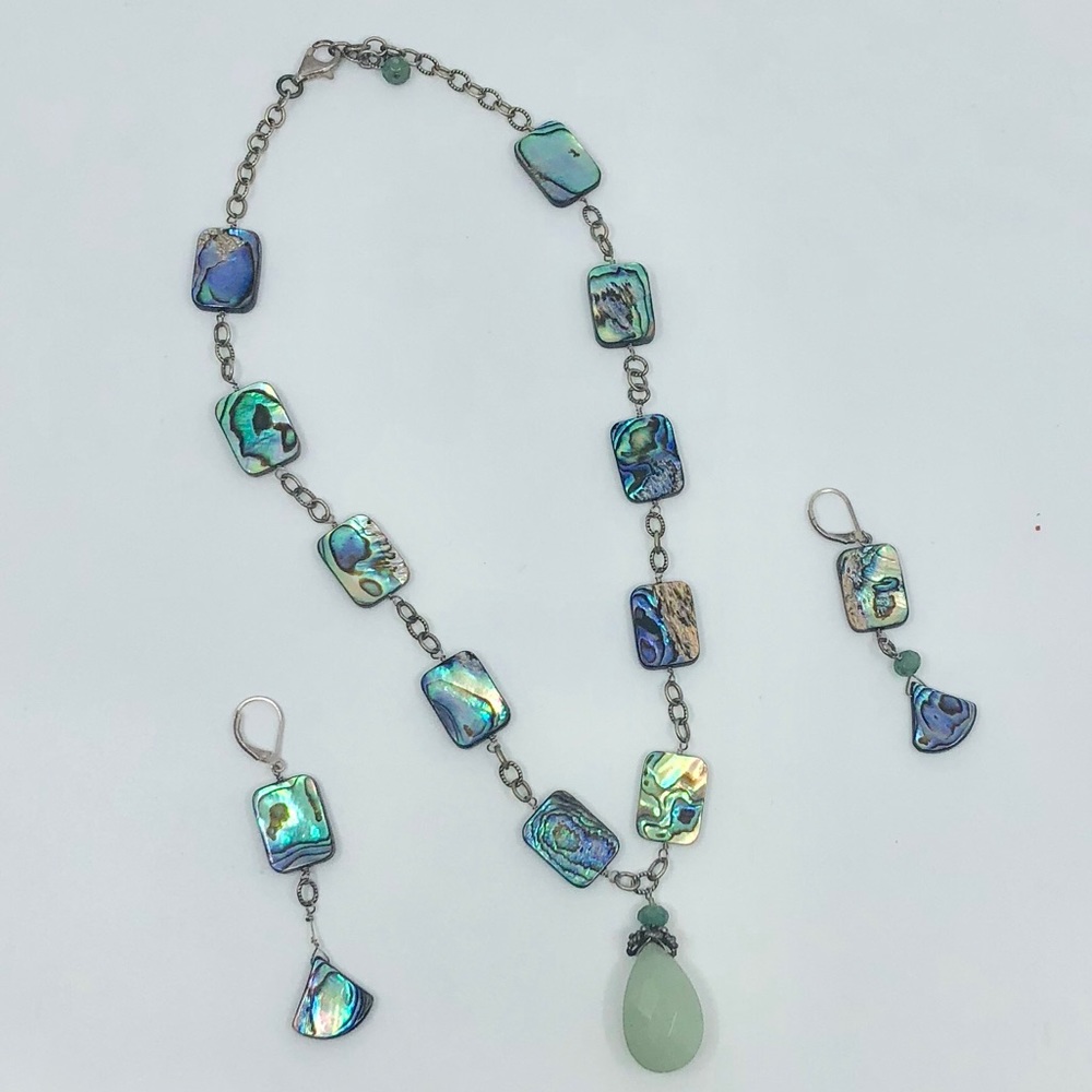 Mother of pearl drop necklace & drop earrings